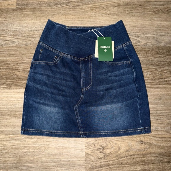 HALARA Dresses & Skirts - NWT Halara Crossover‎ Denim Mini Skirt Womens High Waisted Bodycon Pocket